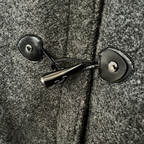 Woman’s Calvin Klein Heavy Coat - Picture 8 of 12